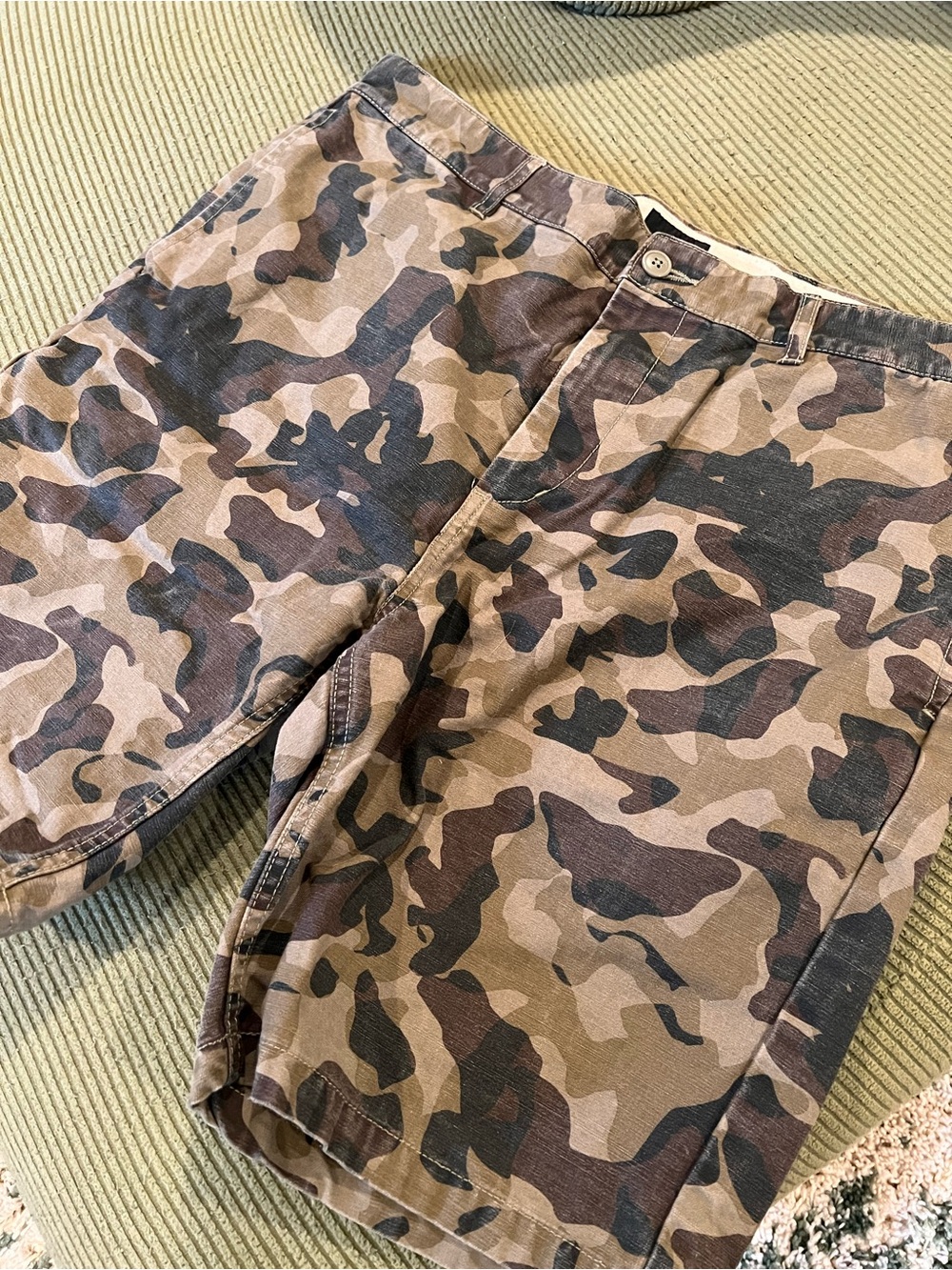 Obey Men's Brown Camo Shorts